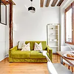 Le Marais - Pont Marie Flat