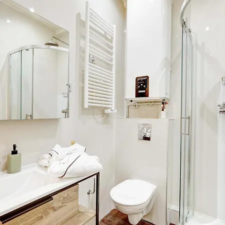 Apartment Le Marais - Pont Marie Flat Paris